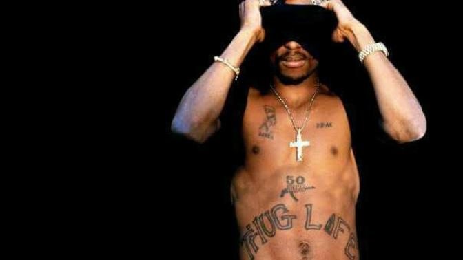 Biggie mi? tupac mı?