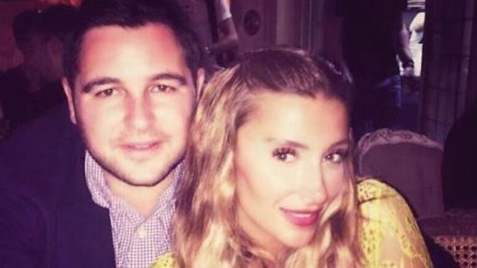Özge Ulusoy, sevgilisi Hacı Sabancı için yaptırdığı dövmeyi sildirdi! Eski sevgiliniz için yaptırdığınız dövmeyi sildirir misiniz?