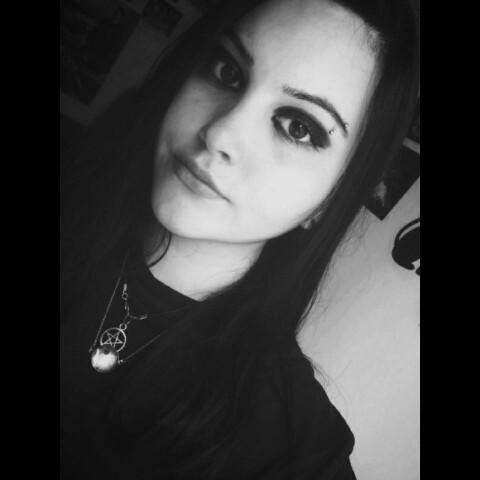 Vampir Dişi Yaptırmak istermiydiniz??.???
