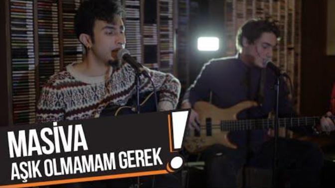 Aşık Olmamam Gerek... Biliyorum benim sana aşık olmamam gerek , ama bilirsin laftan anlamaz bu yürek. ?