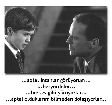 Aptallığa tahammül edebiliyor musunuz ? Aptal insanlara karşı tutumunuz ne ?