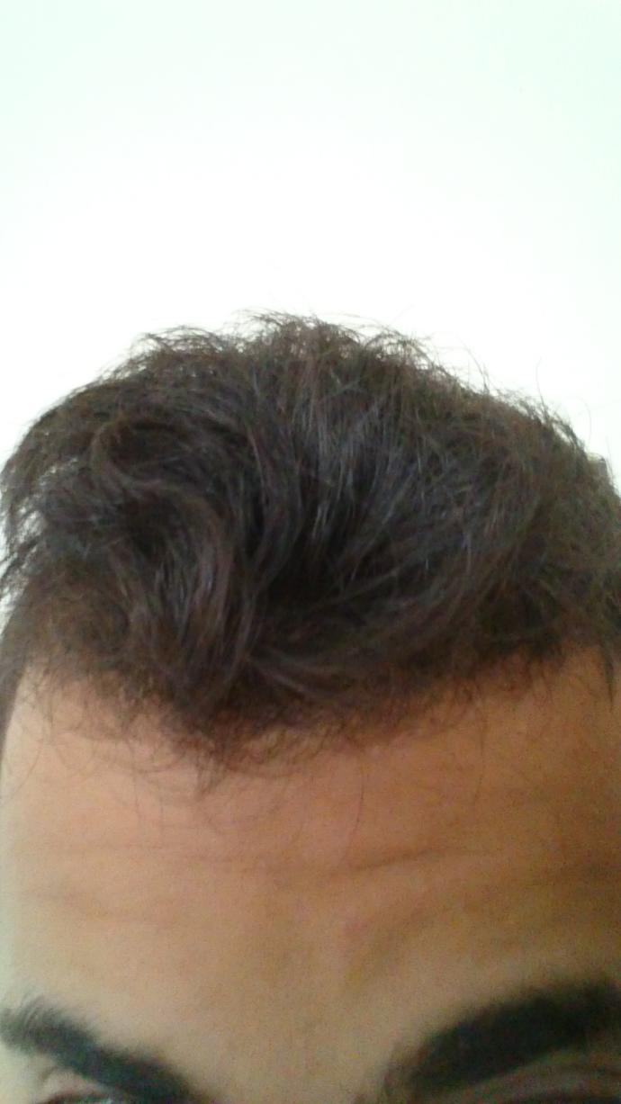 Bakımsız erkek saçını hacimliye çevirme?