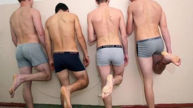 Askerlik muayenesinde kilotla kalan oldu mu aranızda?
