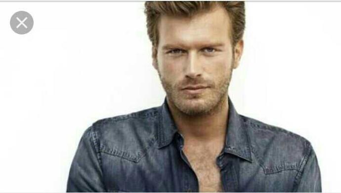 Sizce Kerem Bursin mi yoksa Kıvanç Tatlıtuğ mu daha yakışıklı?