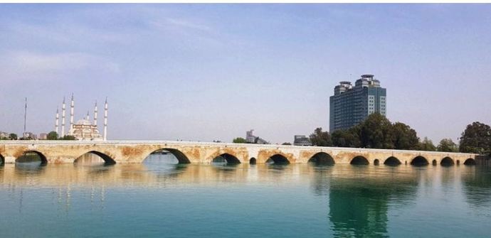 Adana'da mutlaka görülmesi gereken yerler hangileri?