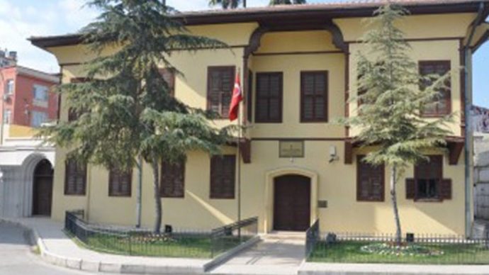 Adana'da mutlaka görülmesi gereken yerler hangileri?