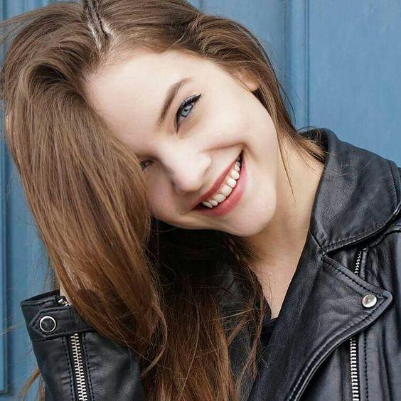 Gigi Hadid vs Barbara Palvin?