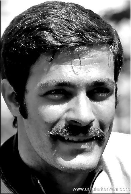 Kızlar, George Clooney Mi Kadir İnanır Mı Hangisinin Gençliği Daha Yakısıklıydı ???