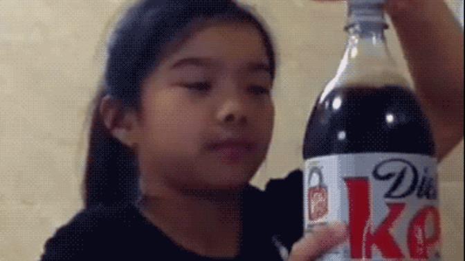 Sence Mide asidi mi daha keskin, Yoksa Cola asidi mi?