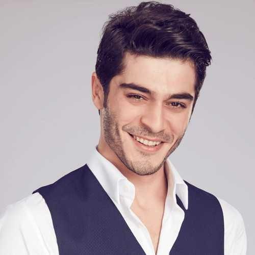 Günümüzde ki erkekler mi yoksa eski zaman da yaşamış olanlar mı daha yakışıklı sizce, kızlar??