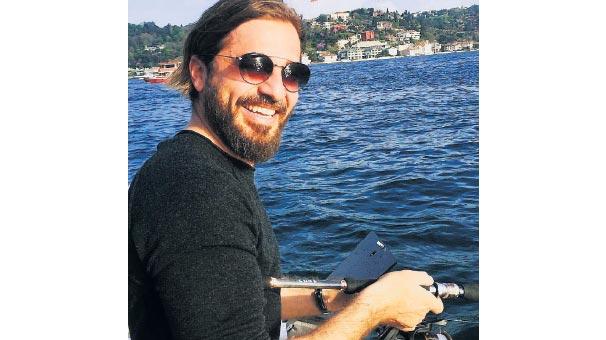 Sizce Engin Altan Düzyatan Yakışıklı Mı?