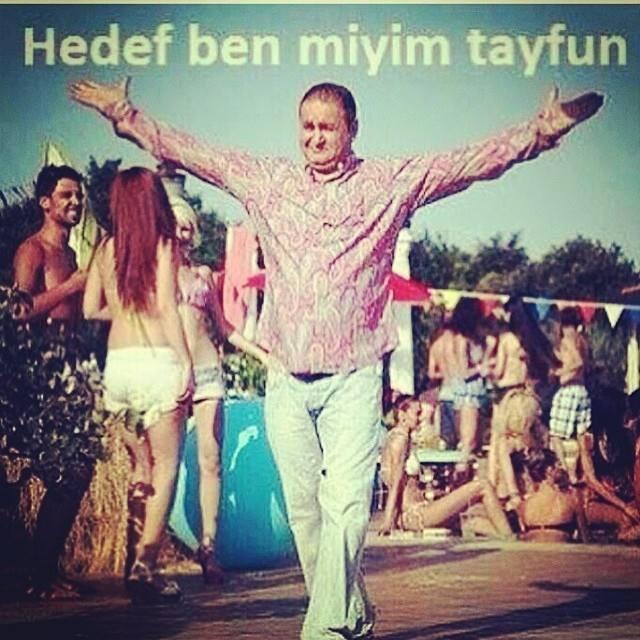 Bir arkadaşın soyadına benzetip grupta 