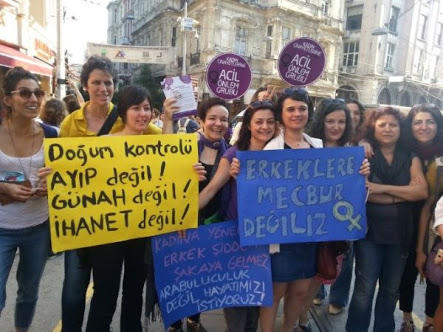 Türkiye'deki feministler neden hep çirkin😕?
