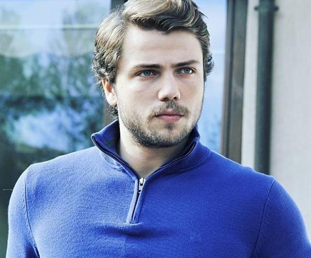 Kızlar, Tolga Sarıtaş Mı Barış Arduç Mu Hangisi Daha Yakışıklı?