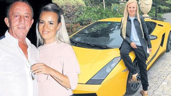 Ali Ağaoğlu'nun sevgilisi işe Lamborghini ile gidiyor. Siz işe ne ile gidiyorsunuz?