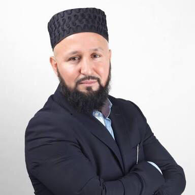 Bülent Yapraklıoğlu kimdir ve sizce nasıl biridir?