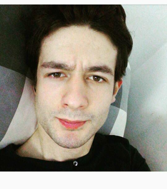 burnum cok buyuk eskilerden yumuk ve gafa yedigim icin yan tarfinda hafif egrilik var estetik olmalimiyim sizcede?