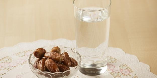 Orucu neyle açmak daha sağlıklıdır, siz orucunuzu hangi yiyecek/içecekle açıyorsunuz?