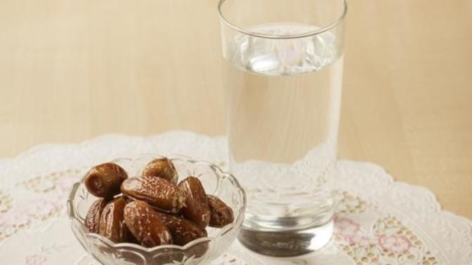 Orucu neyle açmak daha sağlıklıdır, siz orucunuzu hangi yiyecek/içecekle açıyorsunuz?