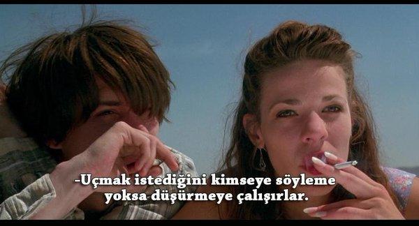 Her şeyi herkese söyler misin?
