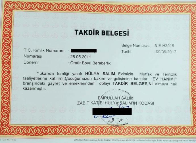 Eşine taktir belgesi hazırlayan öğretmen hakkında ne düşünüyorsunuz?