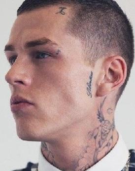 Yüzde küçük tattoolar nasıl sizce?