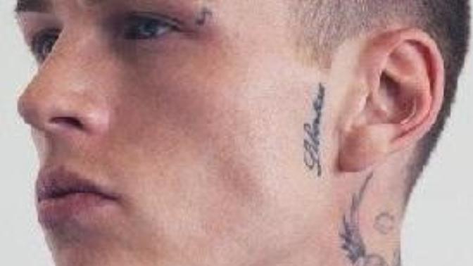 Yüzde küçük tattoolar nasıl sizce?