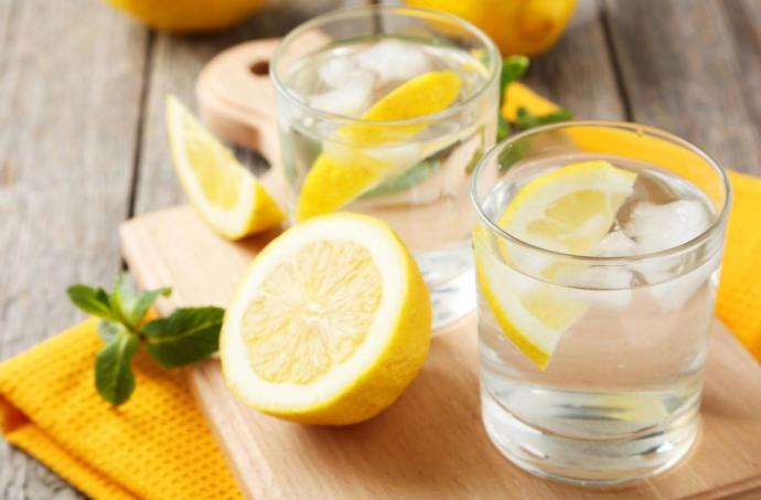limonlu su