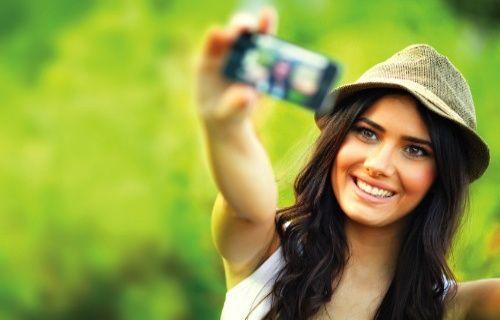 Selfie çekim yapmak ruhsal bozukluğu işaret ediyor! Sık sık selfie çekip paylaşır mısınız?
