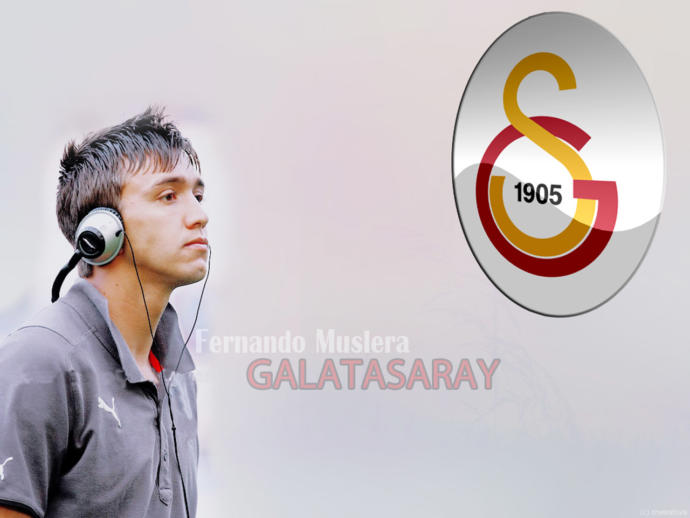 Kızlar, Simon Kjaer Mi Fernando Muslera Mı? Spor Toto Süper Ligin En Yakışıklı Futbolcusu Hangisi?