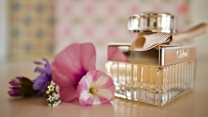 Parfümde EDT ve EDP Farkı Nedir? Hangisi Daha Kalıcıdır?