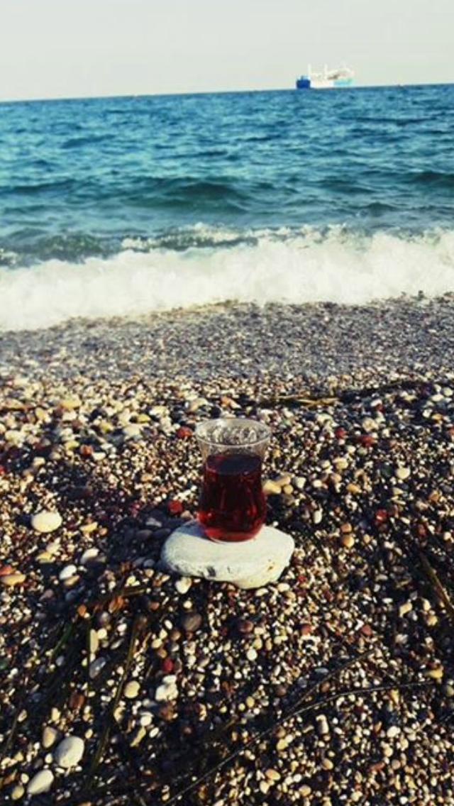 Çay sever misin 😏?