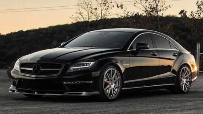 Altında Porsche Panamera olan biri mi daha zengindir, Mercedes CLS olan biri mi?
