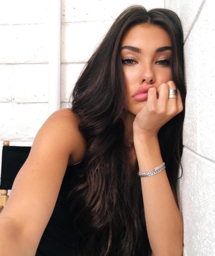 Madison Beer 1999 doğumlu, sizce kaç gösteriyor?