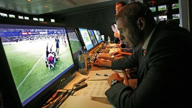 ''Video hakem uygulaması'' her futbol maçında yerini almalı mı?