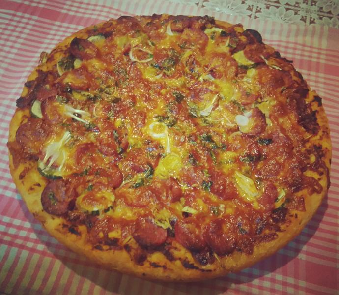 Sahura pizza tarzı sucuklu kaşarlı pide yaptım.. Nasıl olmuş #kshalkı..?