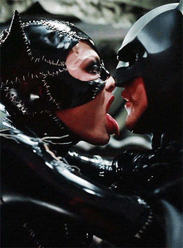 Latex sever misiniz? Giyer misiniz?
