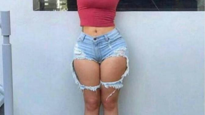 Kızlar, Bu kadının bacakları sizce kalın mı?
