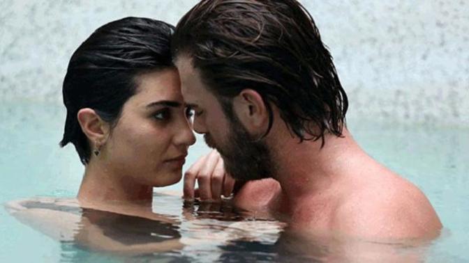 Kıvanç Tatlıtuğ; ''Tuba Büyüküstün ile öpüşmekten rahatsız oluyorum'' dedi. Neler düşünüyorsunuz?