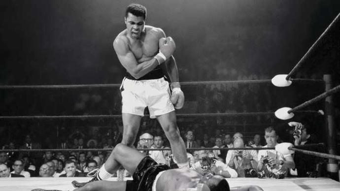 Mike Tyson vs Muhammed Ali ?