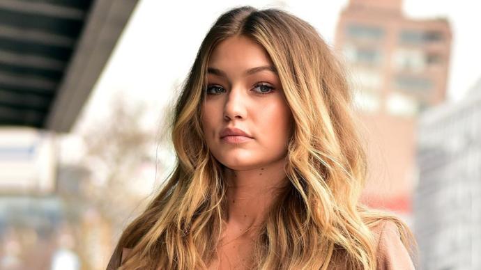 Gigi Hadid mi? Barbara Palvin mi? Hangisi daha güzel?