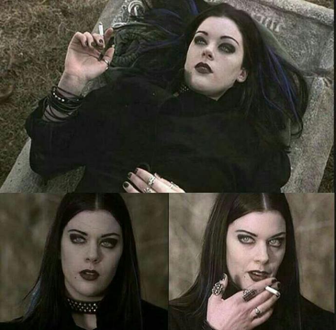 Metalhead Tarzında biriyle Sevgili olur muydunuz? & poser lar hakkında ne düşünüyorsunuz??