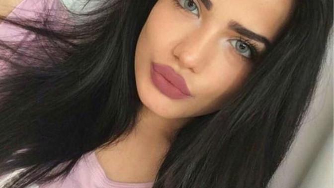 Beyler sizce hangi kız daha güzel?