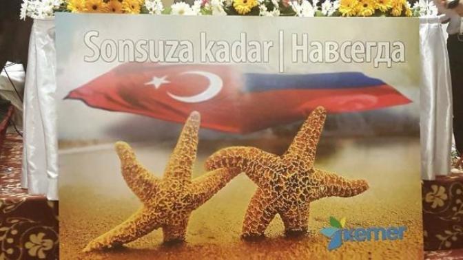 Turkıye neden Amerıkanın peşinden ayrılmıyor Rusya gibi bır dost varken?