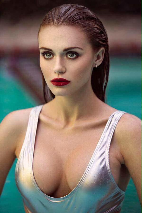 Holland Roden'ı beğeniyor musunuz (+1)?