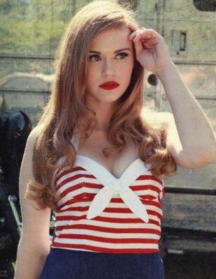 Holland Roden'ı beğeniyor musunuz(+1)?