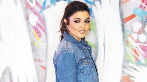 Tescilli guzelimiz Hande Ercel'i beğeniyor musunuz?