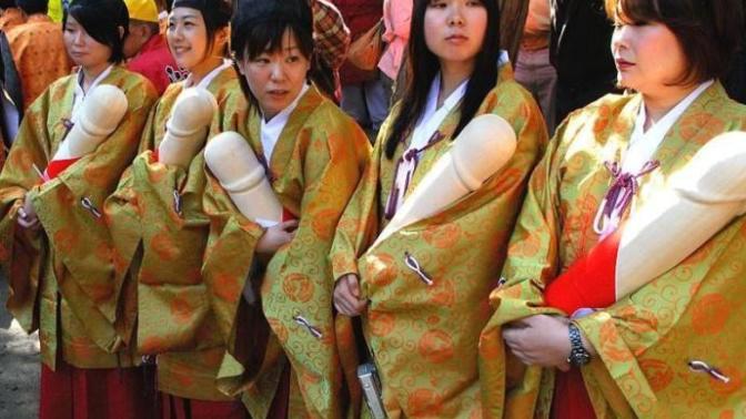 Japonya' da her bahar kutlanan Kanamara Matsuri festivali hakkında ne düşünüyorsunuz?
