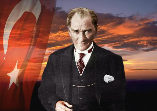 Mustafa Kemal Atatürk'ü sevmiyorum diyen biriyle arkadaş / dost / sevgili olabilir/kalabilir misiniz?
