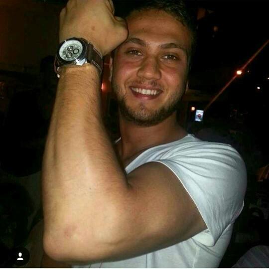 Aras Bulut Iynemli fazla yakışıklı değil mi??